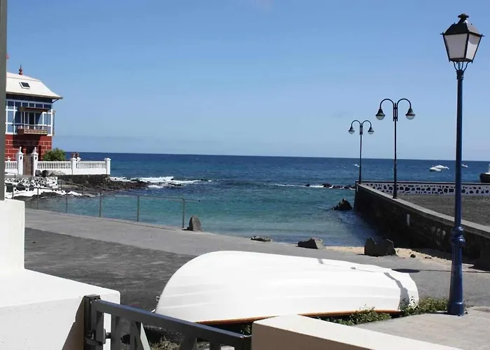 Apartamentos El Charcon